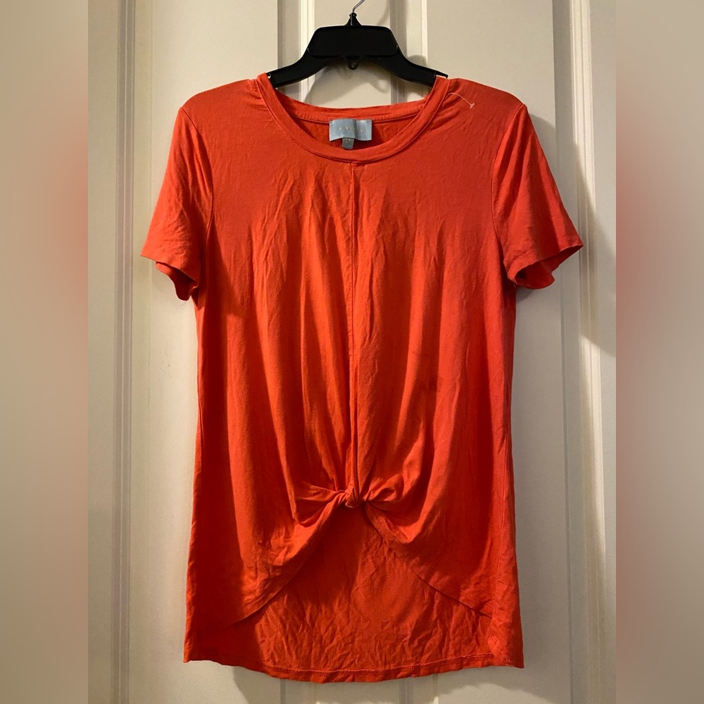 Skies are blue Orange Knot Front Women's Top size small